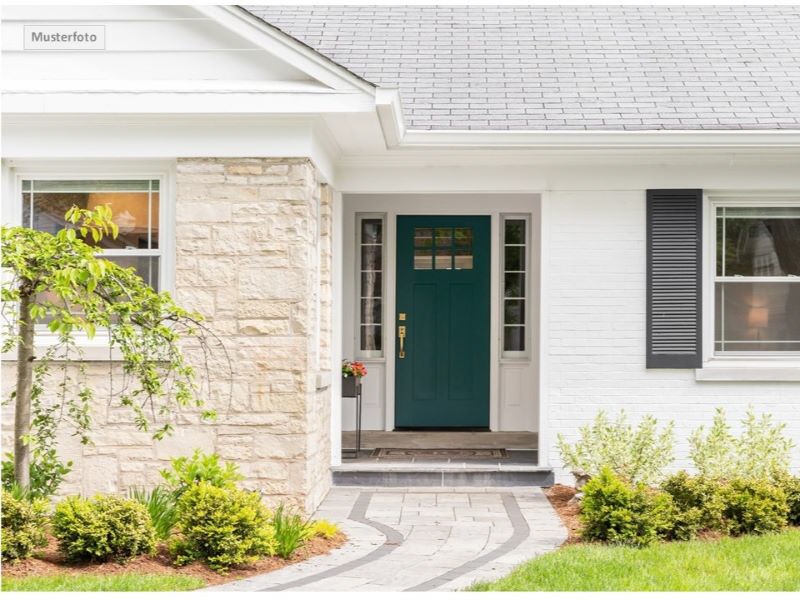 Zwangsversteigerung Petersberg, Friedenstr.